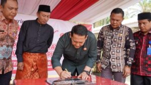 Bupati Merangin Resmikan “Pasar Bang Syukur” di Desa Plakar Jaya