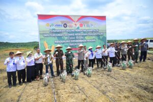 Polda Jambi Laksanakan Penanaman Jagung Serentak Kuartal IV dan Peresmian Gudang Ketahanan Pangan Polri