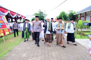 Kapolda Jambi Ikuti Akbar Hari Santri Nasional Provinsi Jambi Tahun 2025