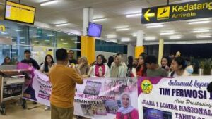 Boyong Dua Piala Lomba Nasional, KONI Provinsi Jambi Sambut Kedatangan Tim Senam Perwosi Jambi Mantap