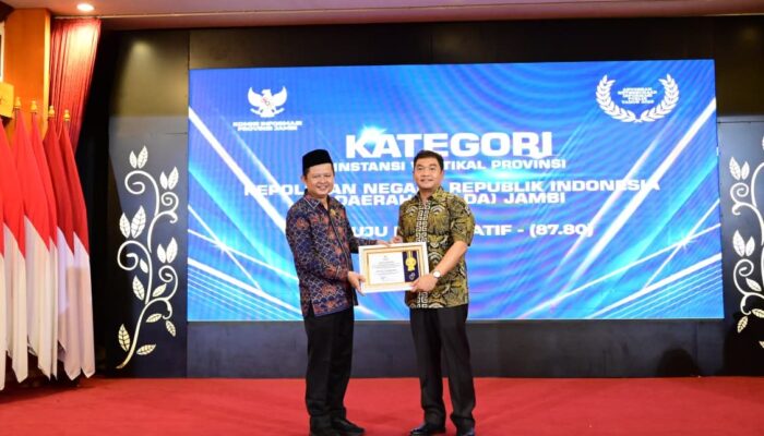 Polda Jambi Raih Penghargaan Keterbukaan Informasi Publik 2025