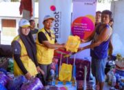 Indosat Ooredoo Hutchison Hadir Beri Bantuan Kemanusiaan bagi Warga Terdampak Bencana di Langkat, Sumatra Utara