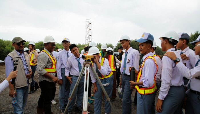 KLH Bersama APP Group Ajak Generasi Muda Kenali Pengelolaan Ekosistem Gambut melalui Program KELANA di Jambi