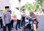 Wujudkan Polri Humanis, Ditreskrimsus dan Bidhumas Polda Jambi Gelar Giat Berbagi Takjil