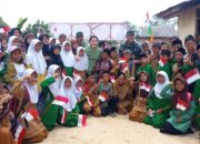 Keceriaan Anak-Anak Sambut Kehadiran Pangdam Saat Penutupan TMMD ke-127 di Desa Petajen