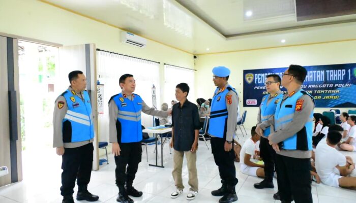 Wakapolda Jambi Tinjau Langsung Pemeriksaan Kesehatan Tahap I Taruna Akpol di Asrama Haji