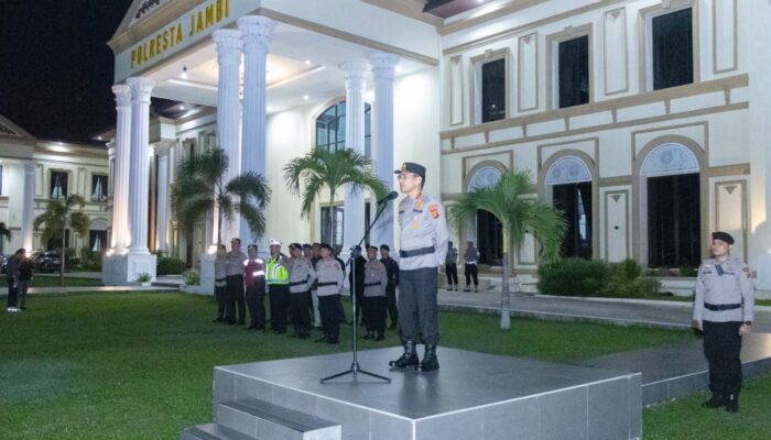 Kapolda Jambi Pimpin Apel Giat Patroli, Tegaskan Keamanan Kota Harus Dijaga Bersama