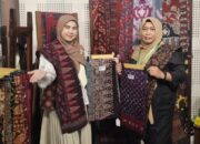 Batik Jambi Karya Ny. Ruslaini Fadli Menyapa Panggung Nasional di Persit Bisa 2