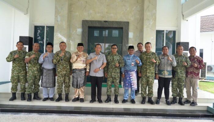 Perkuat Sinergi TNI dan Pemerintah Daerah, Danrem 042/Gapu Silaturahmi ke Rumah Dinas Bupati Muaro Jambi